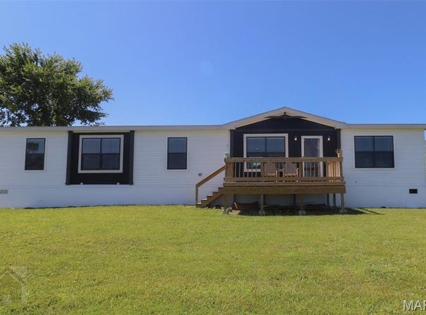 10225 Uniform Drive, Falcon, MO 65470