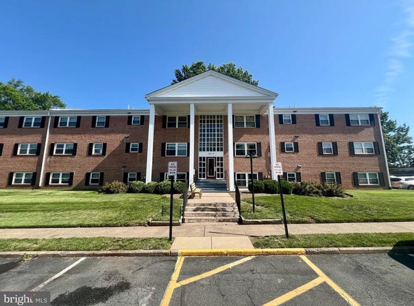 120-4 WASHINGTON ST NE #7, LEESBURG, VA 20176