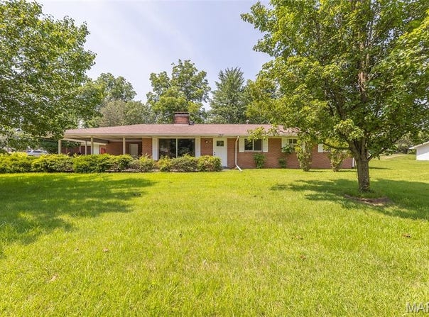 1910 Barron Road, Poplar Bluff, MO 63901