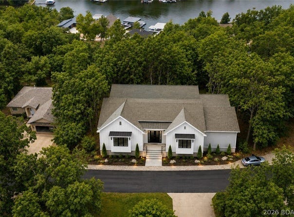 Timberlake Village Circle, Rocky Mount, MO 65072