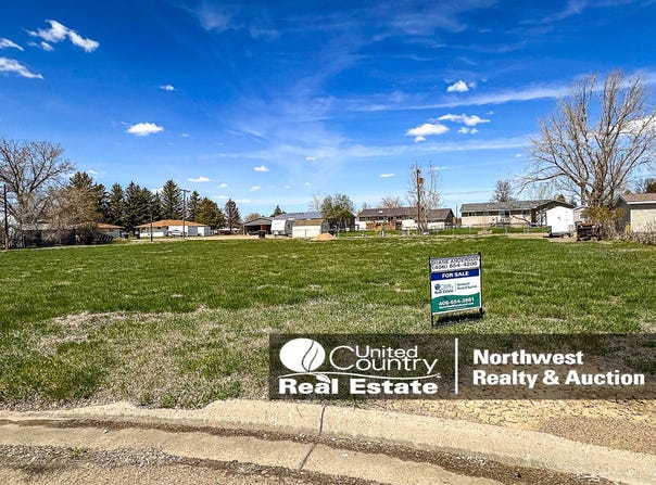 605 S 5th St E, Malta, MT 59538