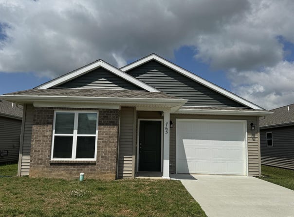 765 S Magnolia Avenue, Princeton, IN 47670