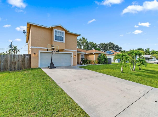 217 SW Voltair Terrace, Port Saint Lucie, FL 34953