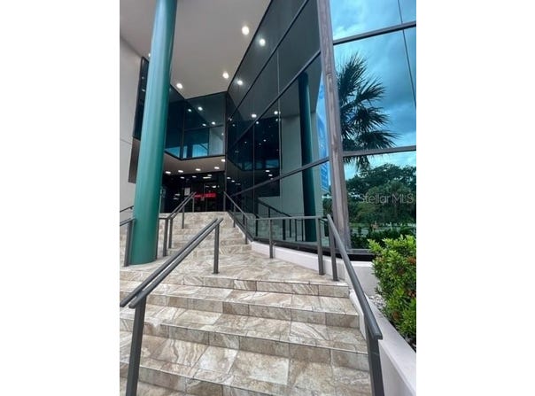1118 S ORANGE Avenue, ORLANDO, FL 32806
