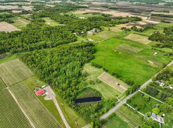 438 E Snow Road, Baroda, MI 49101
