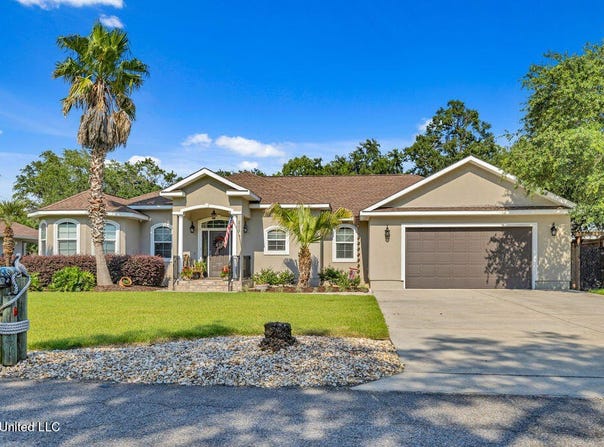 205 S Lang Avenue, Long Beach, MS 39560