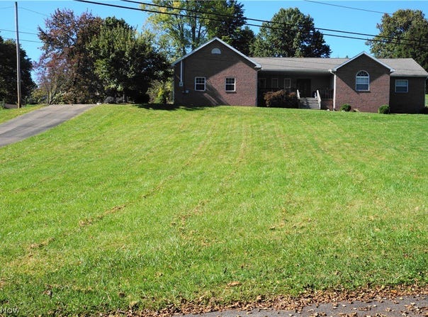 55 Bonita Circle, Parkersburg, WV 26104