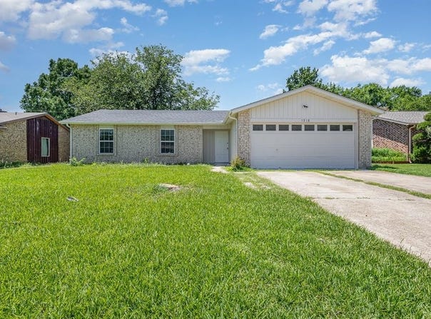 1215 Mulberry Lane, Mesquite, TX 75149