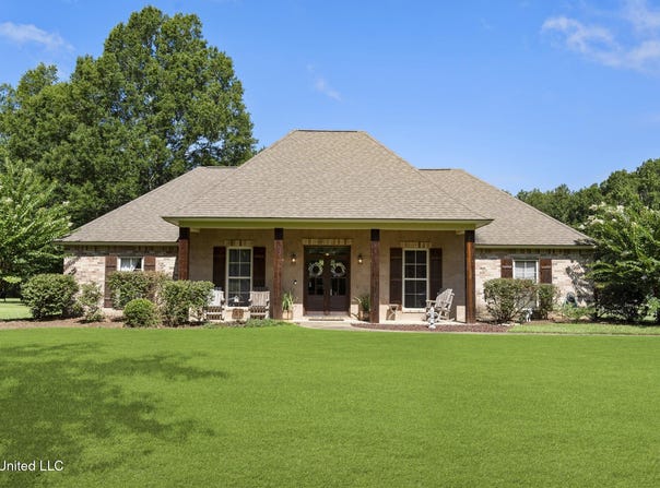 1040 Emileigh Drive, Summit, MS 39666