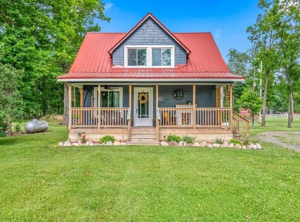 1052 Carpenter Road, Bronson, MI 49028