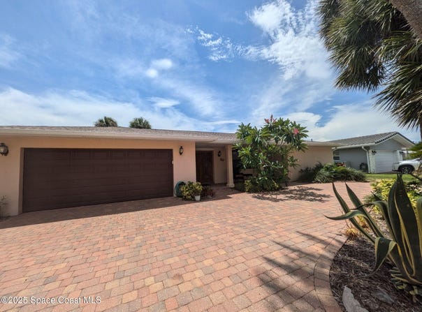 63 Yacht Haven Drive, Cocoa Beach, FL 32931