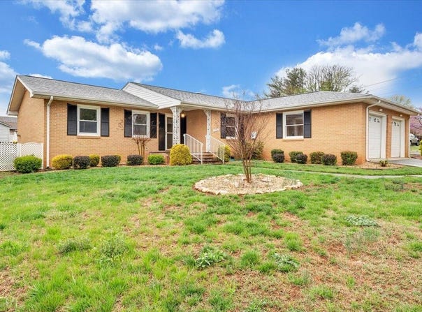 5932 Dairy RD, Roanoke, VA 24019