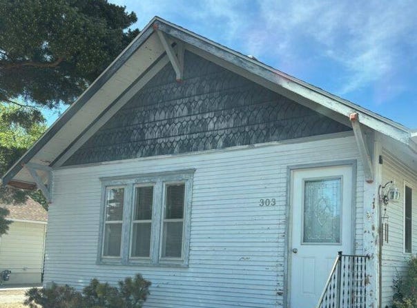 303  West Ave B, Oshkosh, NE 69154