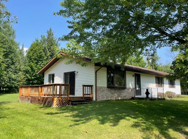 1323 BOETTCHER RD, Park Falls, WI 54552