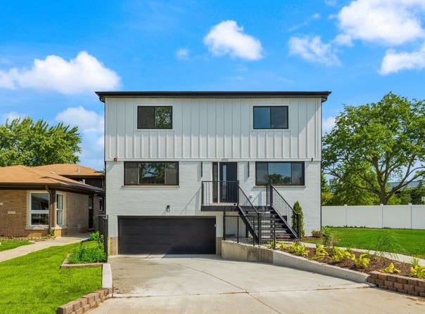 4932 Brummel Street, Skokie, IL 60077