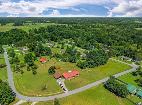 706 Cindy Dr, Cookeville, TN 38506
