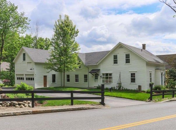 10 Old Coach Road, New Boston, NH 03070