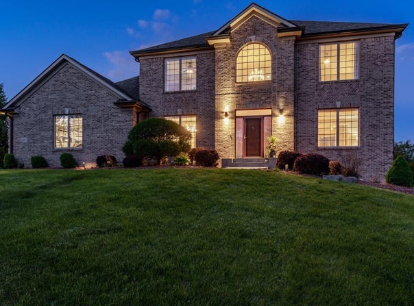 12807 Skyline, ROSCOE, IL 61073
