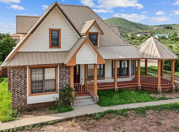 2005 Longbranch, Alpine, TX 79830
