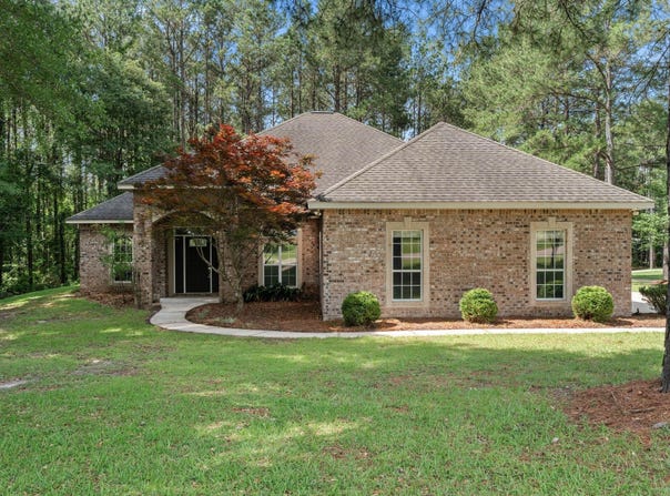 3 Touchstone Dr., Purvis, MS 39475
