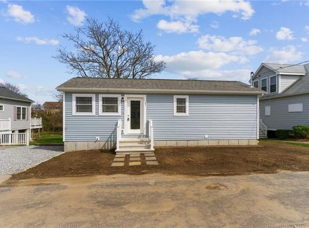 64 Burnside Avenue, Narragansett, RI 02882