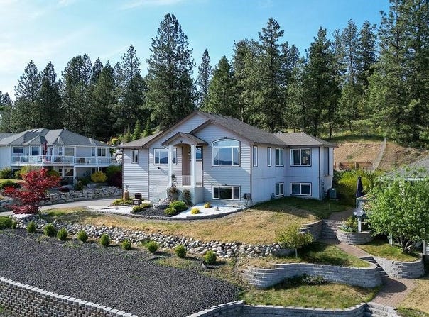 5612 N Vista Grande Dr, Otis Orchards, WA 99027