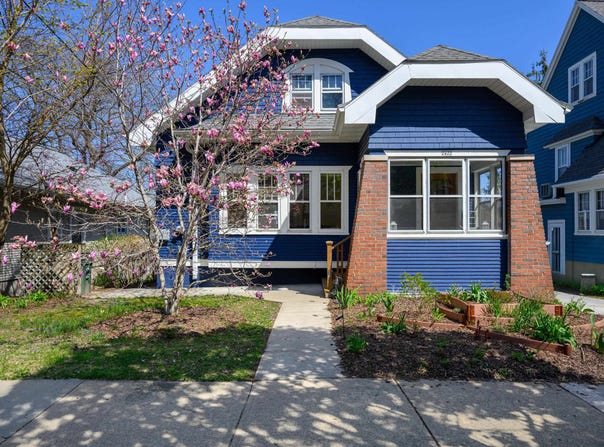 2422 Chamberlain Avenue, Madison, WI 53726