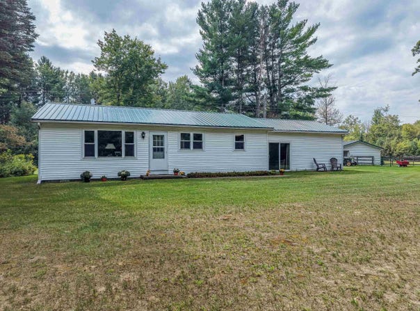 395 W M61 Highway, Gladwin, MI 48624