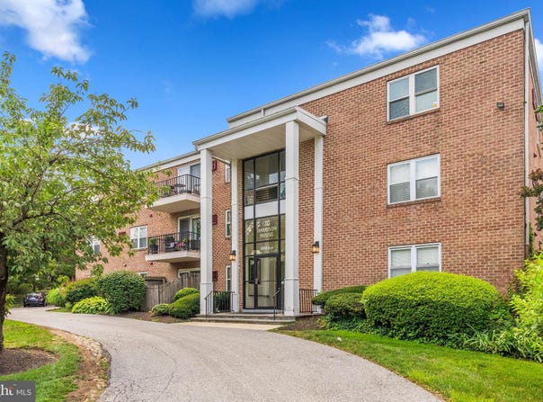 222 E MONTGOMERY AVENUE, ARDMORE, PA 19003