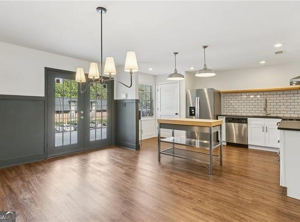 355 Winding River, Atlanta, GA 30350