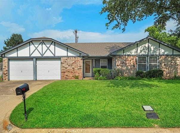 3105 Steeplechase Trail, Arlington, TX 76016