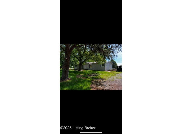 4750 Hickory Ridge Rd, Waddy, KY 40076