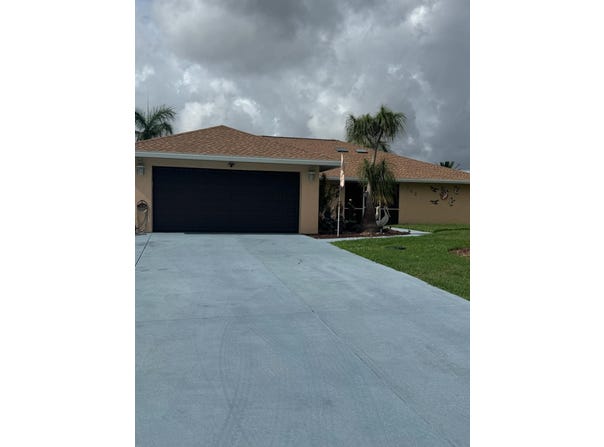 742 SE Whitehurst Avenue, Port Saint Lucie, FL 34983