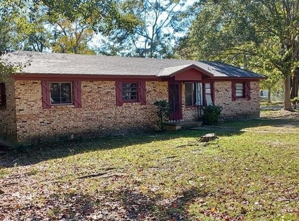 1300 BRUCE ST, Dothan, AL 36301