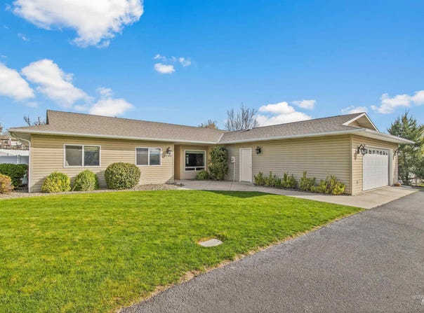 1760 8th Avenue, Clarkston, WA 99403