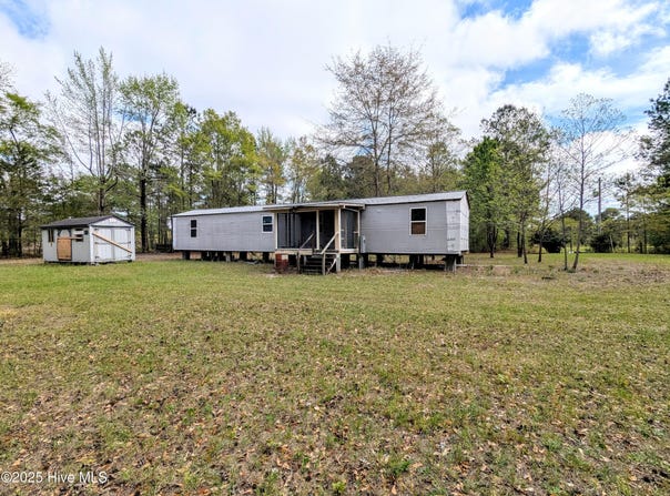 116 Branch Drive, Burgaw, NC 28425