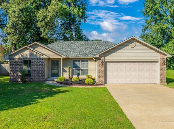 25 NEWCASTLE Drive, Cabot, AR 72023