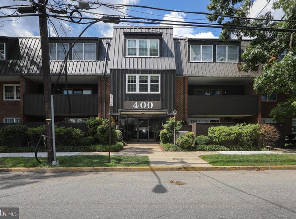 404 HADDONFIELD COMMONS, HADDONFIELD, NJ 08033