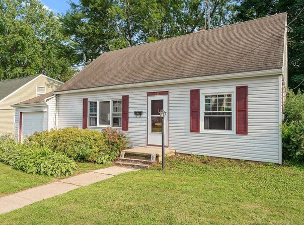 331 Badger Drive, Baraboo, WI 53913