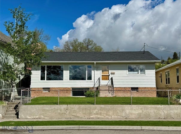 205 E Chinook St, Livingston, MT 59047