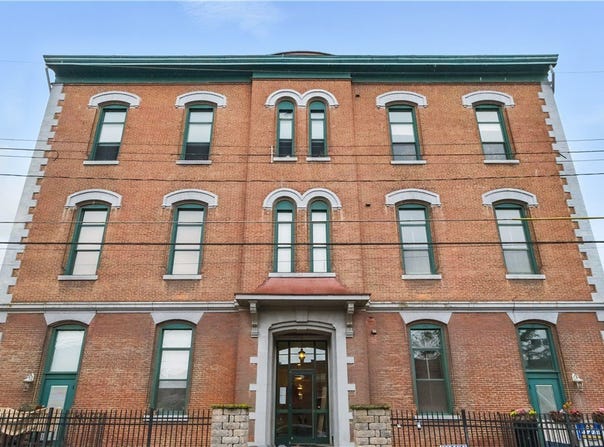 120 S 15th St, South Side, PA 15203
