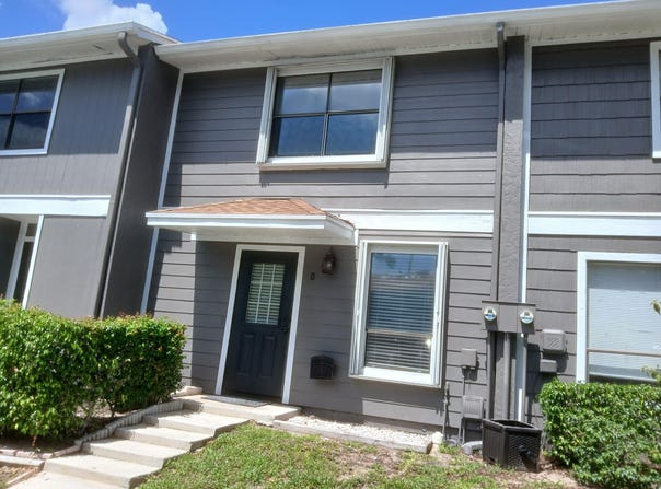 833 Hill Drive, West Palm Beach, FL 33415
