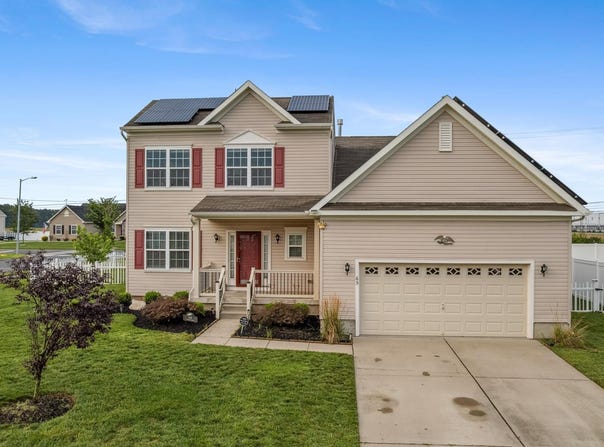 65 GRANITE LANE, CARNEYS POINT, NJ 08069