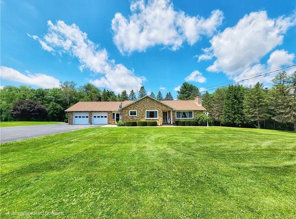 1031 Gameland Rd, Donegal, PA 16025