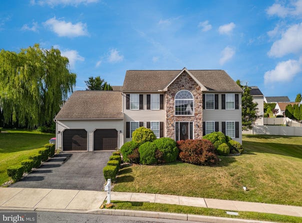 12 PROSPECT Drive, SINKING SPRING, PA 19608