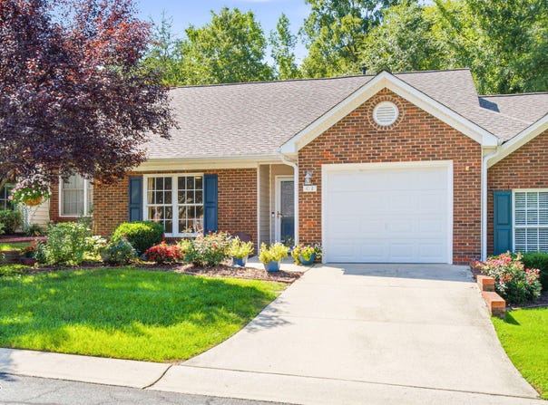 3027 Maple Avenue, Burlington, NC 27215