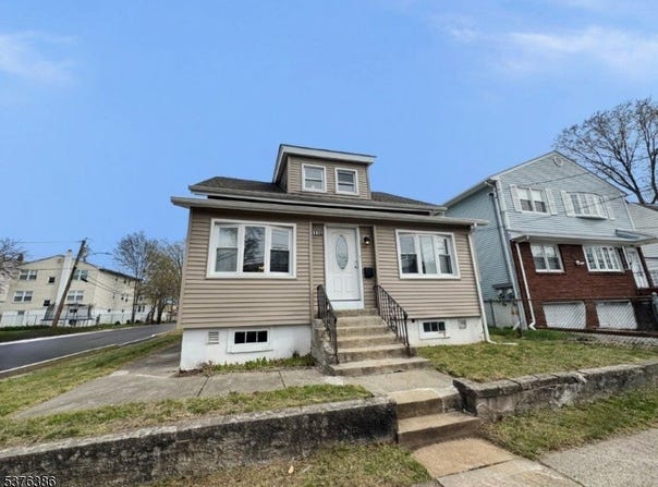 1116 Dill Ave, Linden City, NJ 07036-2014