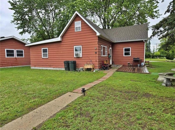 607 & 607 1/2 Riverside Avenue, Park Rapids, MN 56470