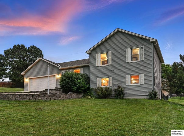 4774 Hiland Drive, Blair, NE 68008