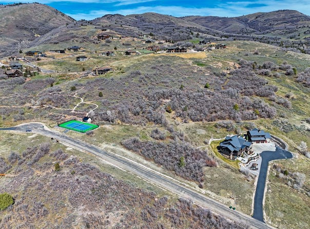 2276 E LAUREN Ln, Liberty, UT 84310